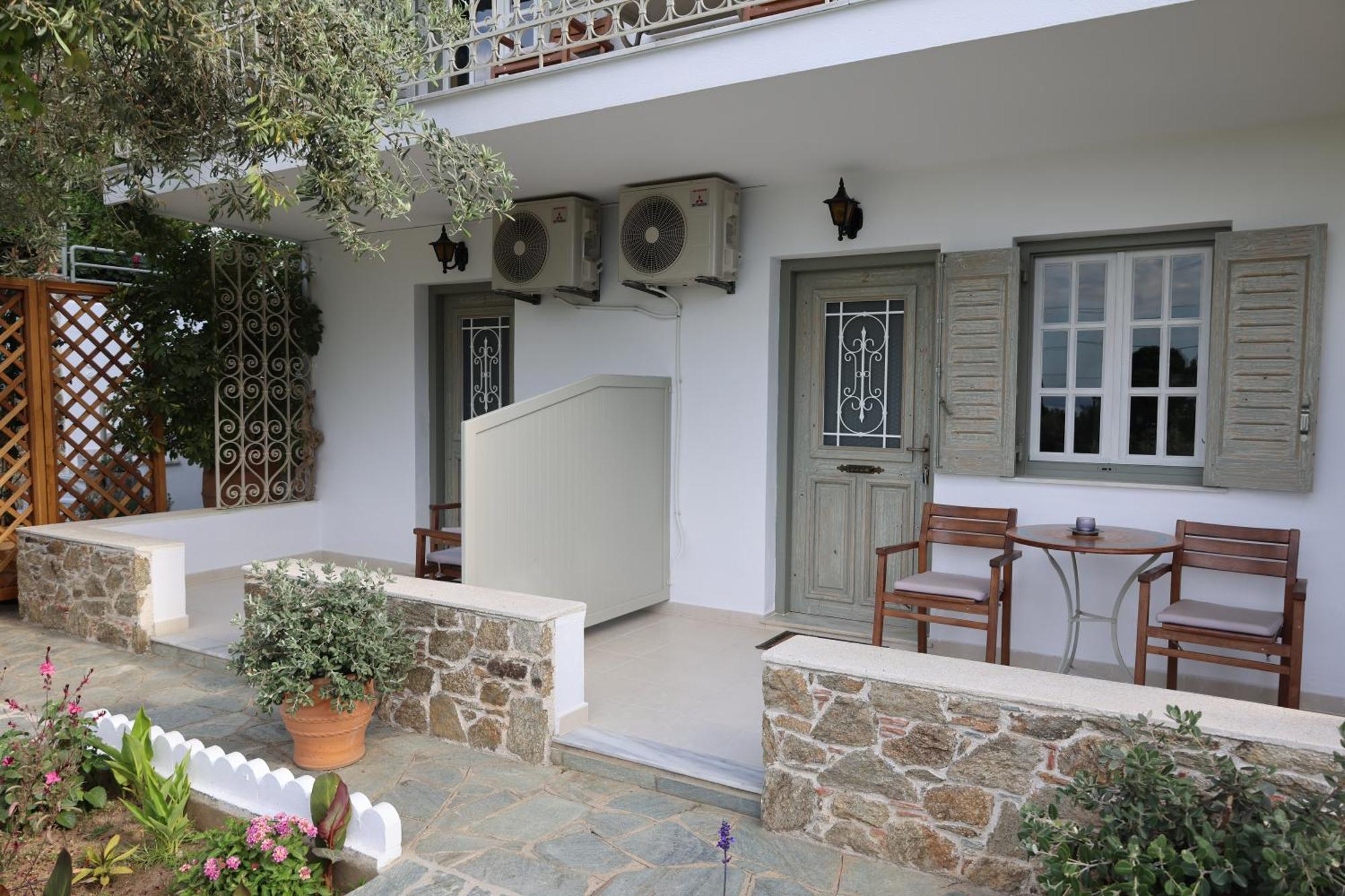 Studios Villa Eleni Platanias  外观 照片