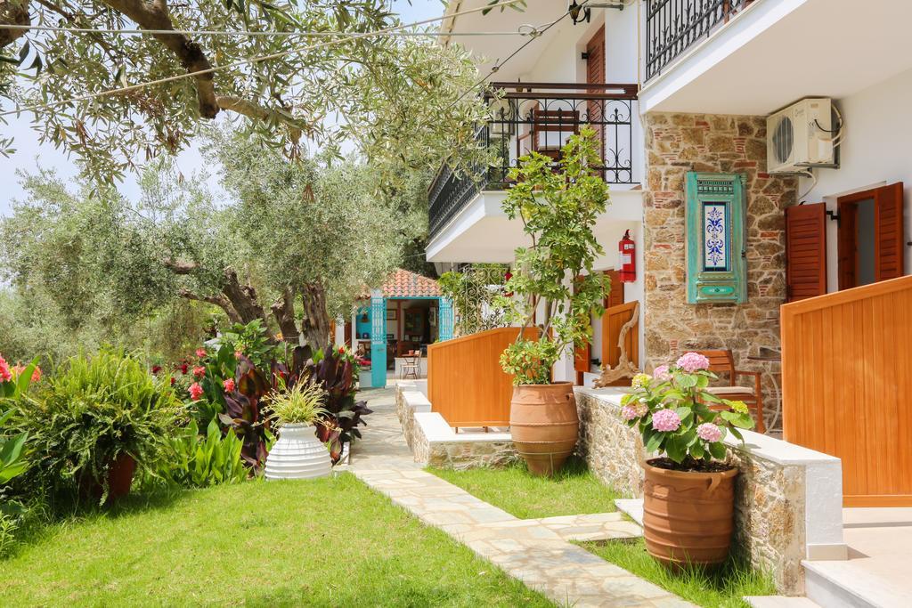 Studios Villa Eleni Platanias  外观 照片